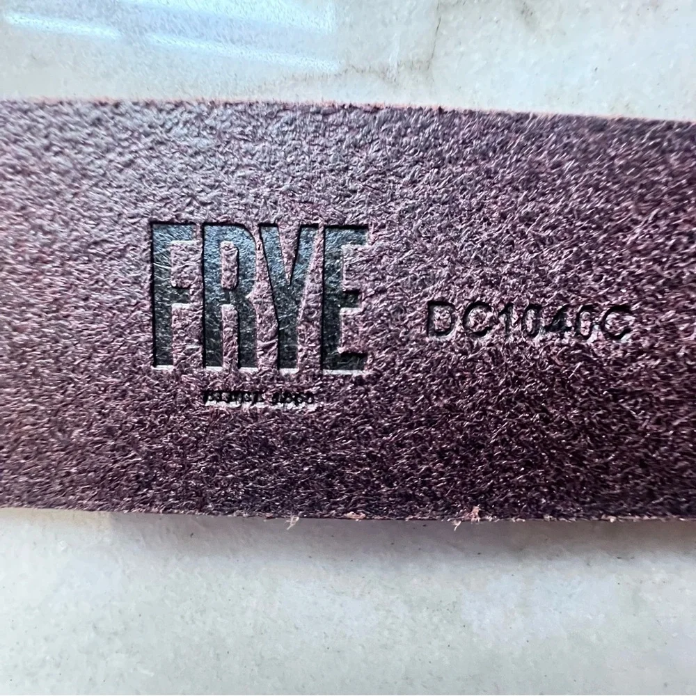 Frye Woman’s Tan Leather Belt with Bronze Ring Buckle Authentic 100 leather Sz L